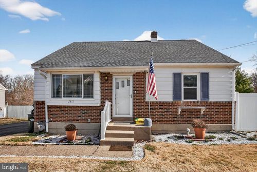 2411 Horsham Rd, Hatboro, PA, 19040-4329 | Card Image