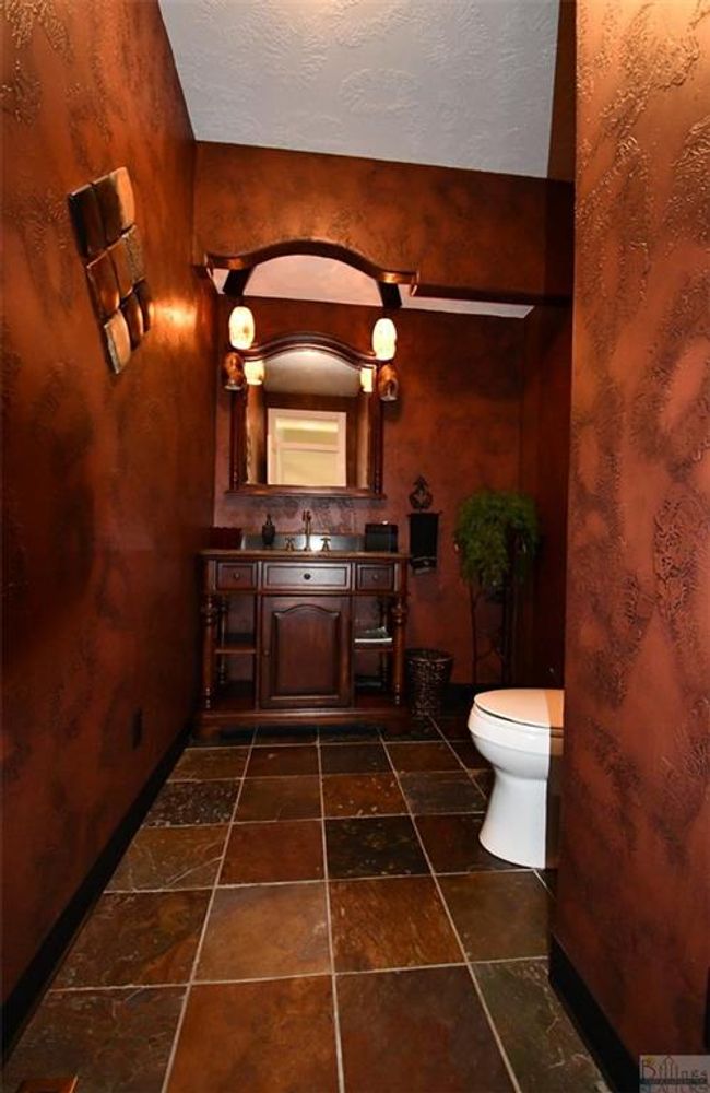 406 Country Club Rd, House other with 6 bedrooms, 5 bathrooms and null parking in Glendive MT | Image 20