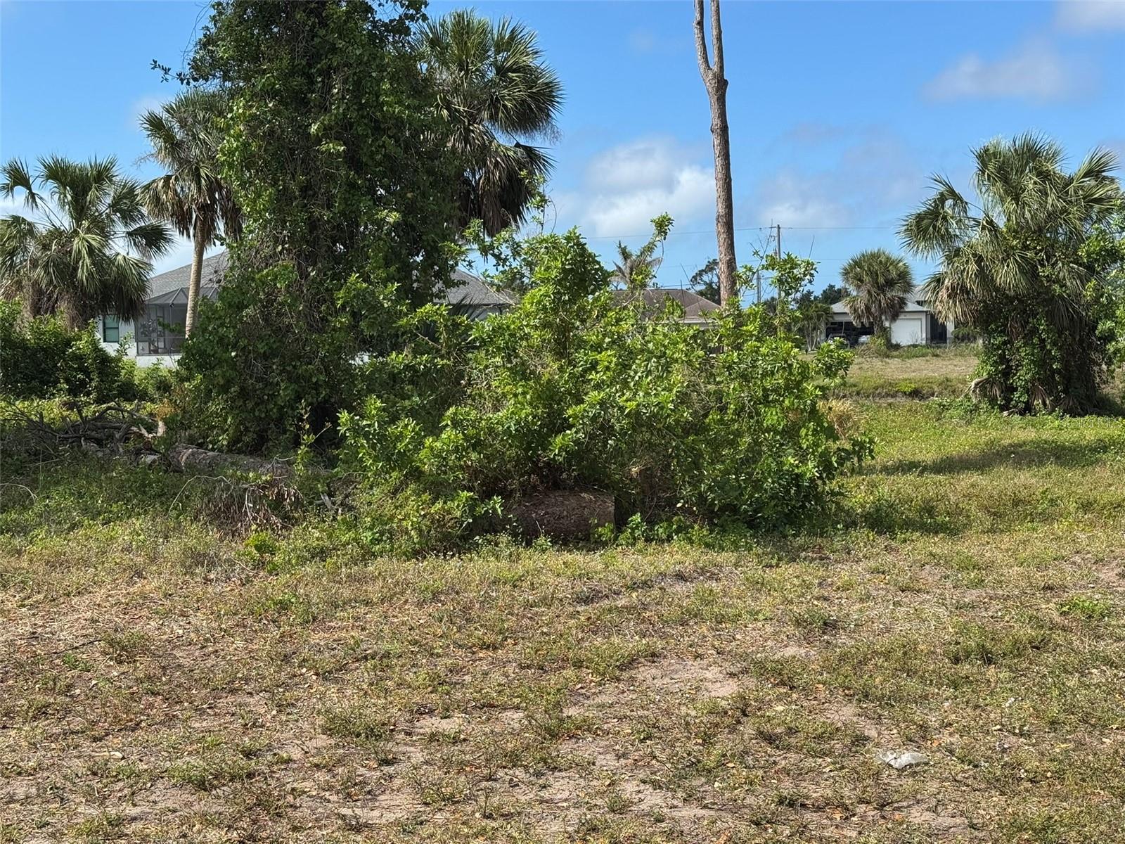Land in ROTONDA WEST 3