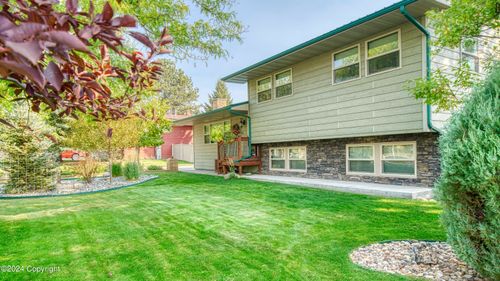 1102 6th Ave, Upton, WY, 82730-5028 | Card Image