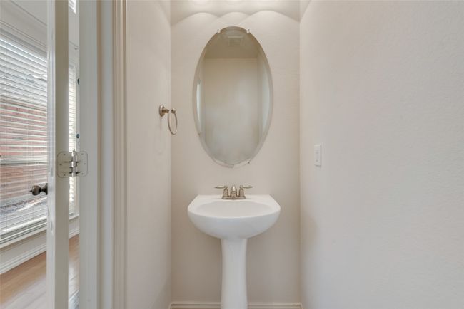 Half Bath downstairs | Image 9