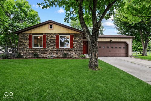 8230 Autumn Mill Ln, Indianapolis, IN, 46256-3443 | Card Image