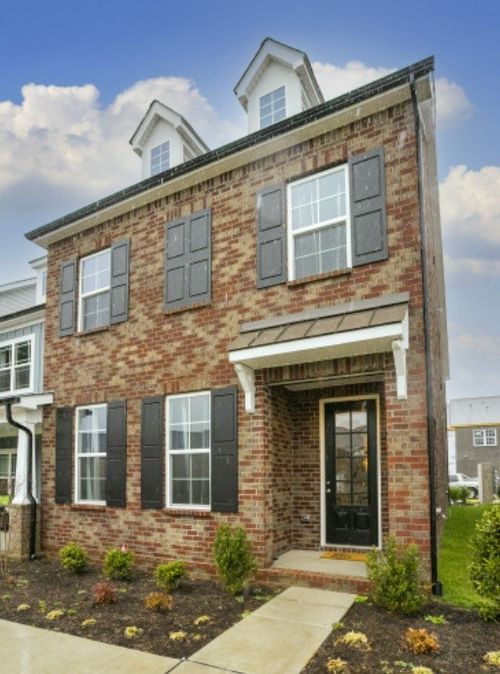 422 Longstone Rd, Gallatin, TN, 37066-3299 | Card Image