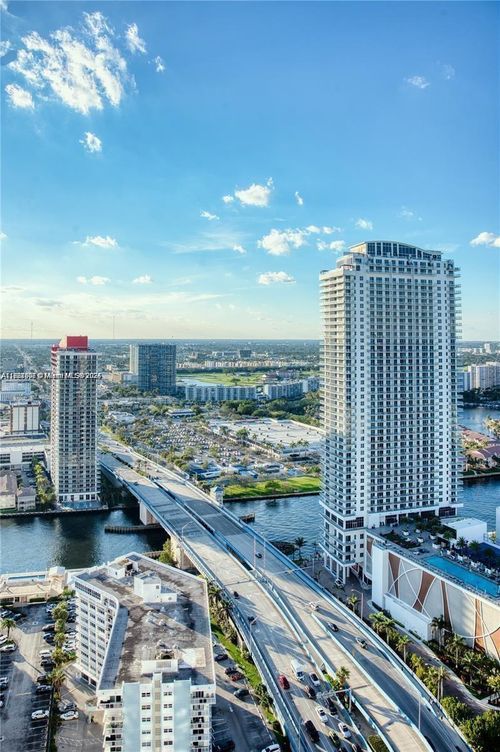 apt-3708-1800 S Ocean Dr, Hallandale Beach, FL, 33009-7731 | Card Image