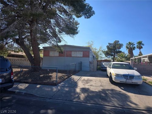 3603 Arbolado Dr, Las Vegas, NV, 89121-2901 | Card Image