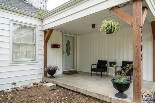 3405 Sw Huntoon St, Topeka, KS, 66604 | Card Image