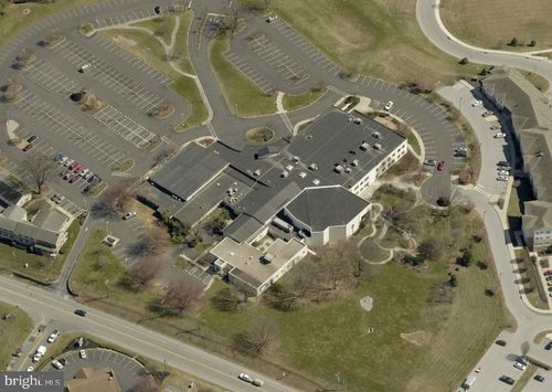south-wing-500 E Roseville Road, LANCASTER, PA, 17601 | Card Image
