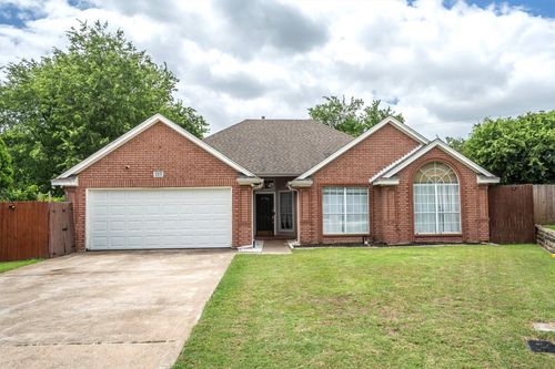 115 S Blue Bonnet Cir, Justin, TX, 76247-5801 | Card Image
