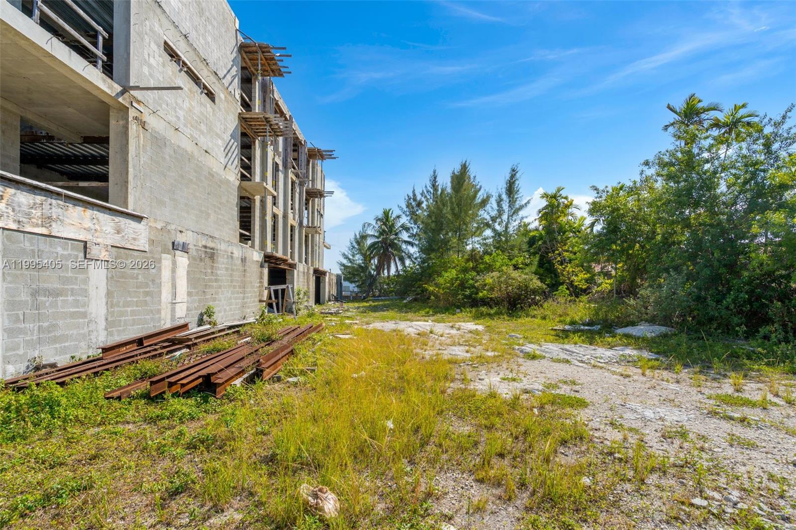 Land in Miami Beach 4