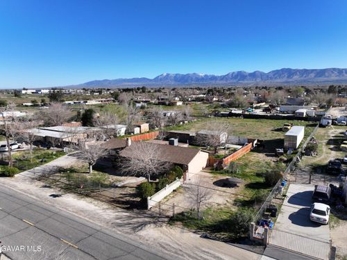 10250 E Avenue Q10, Littlerock, CA, 93543-4119 | Card Image