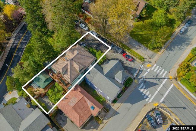 113 W 5 Th St, House other with 9 bedrooms, 7 bathrooms and null parking in Juneau AK | Image 5