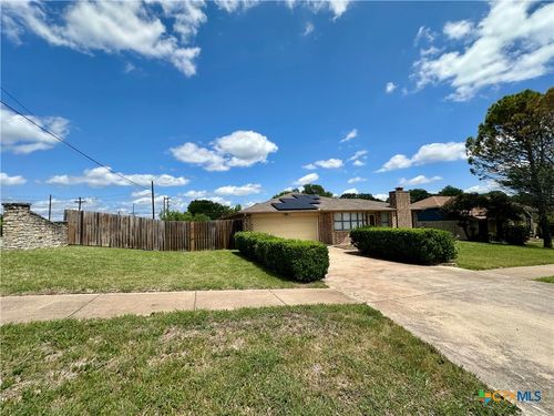 4301 River Oaks Dr, Killeen, TX, 76543-4701 | Card Image