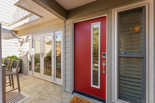 5208 Caminito Solitario, San Diego, CA, 92108-4243 | Card Image