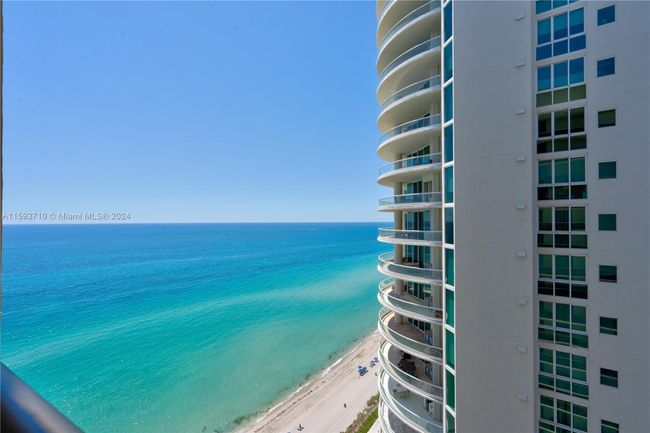 2602 - 16275 Collins Ave, Condo with 2 bedrooms, 2 bathrooms and null parking in Sunny Isles Beach FL | Image 21