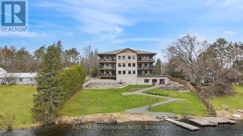 201-75 Wallings Road, Dysart et al (Dysart), ON, K0M2K0 | Card Image