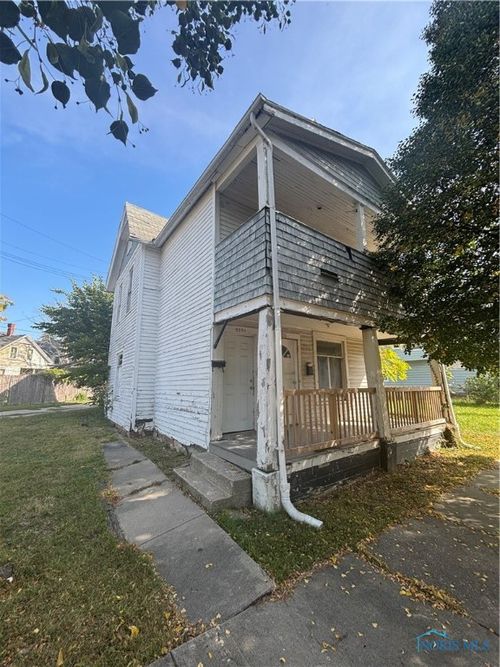 816 Orchard St, Toledo, OH, 43609-3375 | Card Image