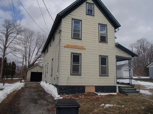 10 Rochester St, Fort Johnson, NY, 12070-1563 | Card Image