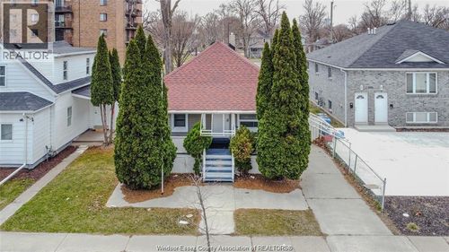 room-3-609 St. Joseph, Windsor, ON, N9C3H3 | Card Image