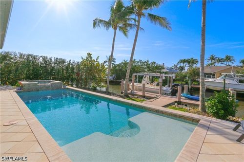 1480 Curlew Ave, NAPLES, FL, 34102-3444 | Card Image
