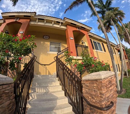 unit-203-985 Ne 34th Ave, Homestead, FL, 33033-5342 | Card Image
