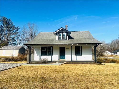 2183 Westfield Rd, Mount Airy, NC, 27030-9533 | Card Image