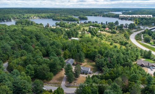 30 Presqu'Ile Rd, French River, ON, P0M1A0 | Card Image