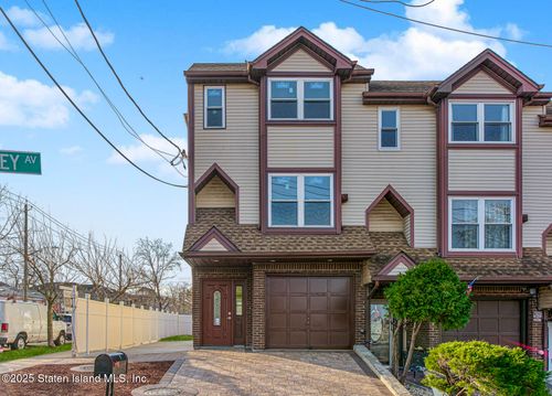 36 Donley Ave, Staten Island, NY, 10305-1648 | Card Image