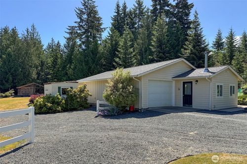 5541 S Doss Rd, Port Angeles, WA, 98362-8952 | Card Image