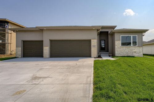 21127 Jessie Ave, Elkhorn, NE, 68022-4266 | Card Image