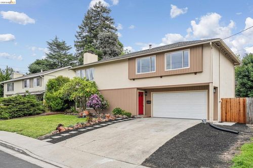 3020 Deseret Dr, Richmond, CA, 94803-2331 | Card Image