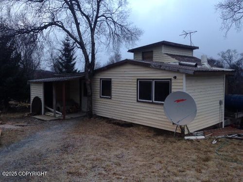 1204 2nd Street, Larsen Bay, AK, 99624 | Card Image