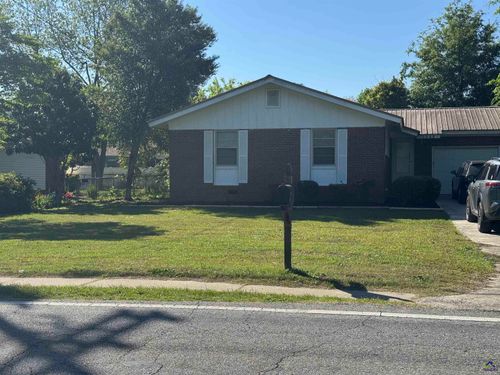 1032 Elberta Rd, Warner Robins, GA, 31093-1739 | Card Image
