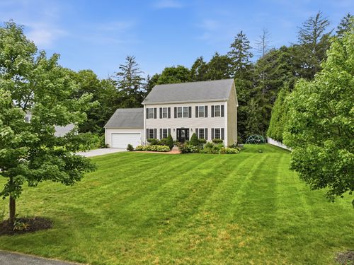 8 Erika Way, Attleboro, MA, 02703-7364 | Card Image