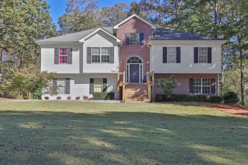 7343 Peacebrook Dr, Flowery Branch, GA, 30542-7500 | Card Image