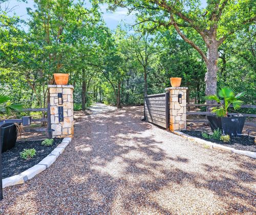 172 Springfield Bnd, Bartonville, TX, 76226-6832 | Card Image