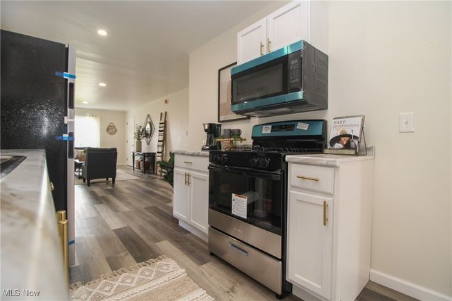 803 5 Th St, House other with 3 bedrooms, 2 bathrooms and null parking in Struthers OH | Image 8