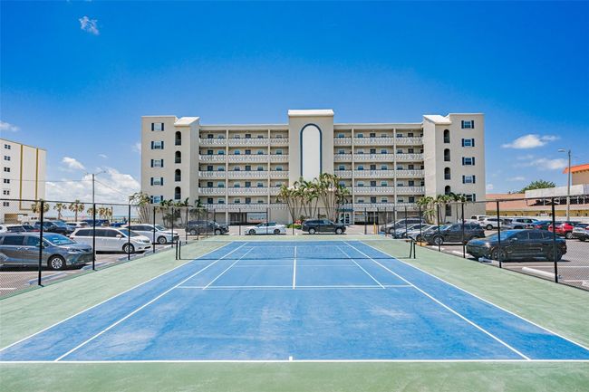 APT-407 - 17500 Gulf Blvd, Condo with 3 bedrooms, 2 bathrooms and null parking in REDINGTON SHORES FL | Image 45