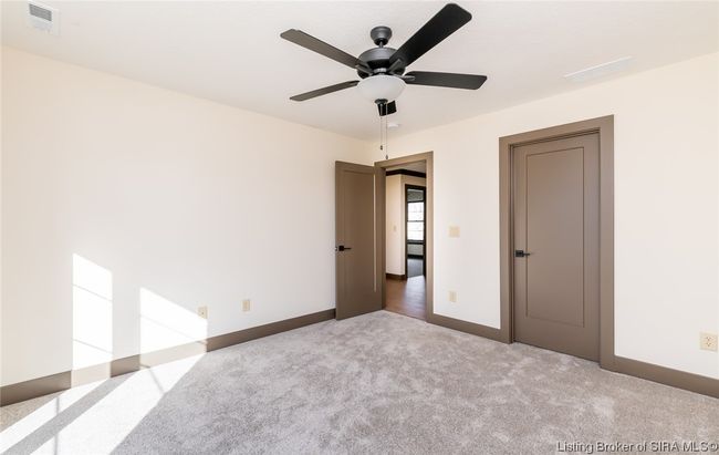 5560 Old Vincennes Rd, Home with 4 bedrooms, 4 bathrooms and null parking in Floyds Knobs IN | Image 75