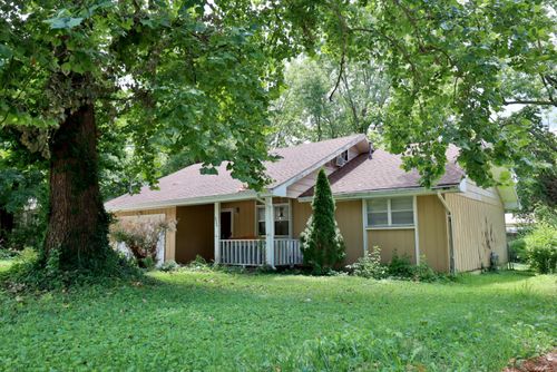 220 E Berkeley St, Springfield, MO, 65807-2913 | Card Image