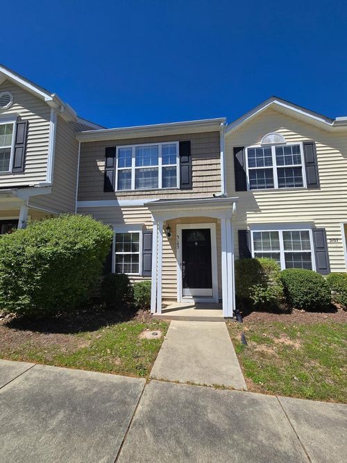 3105 Ivey Wood Ln, Durham, NC, 27703-4794 | Card Image