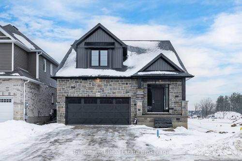 273 Harrison St, Elora, ON, N0B1S0 | Card Image