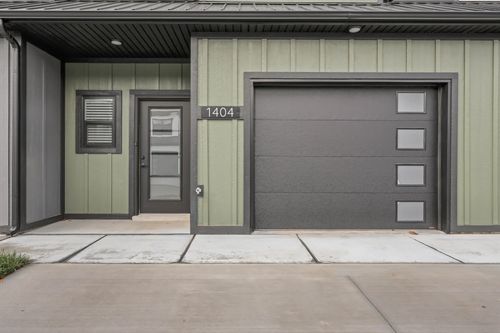 1404 Jonathan Wade Pvt Cir, Clarksville, TN, 37043-4119 | Card Image