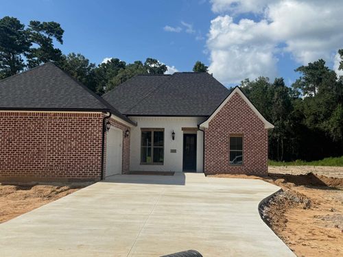 825 Strickland St, Vidor, TX, 77662-5442 | Card Image