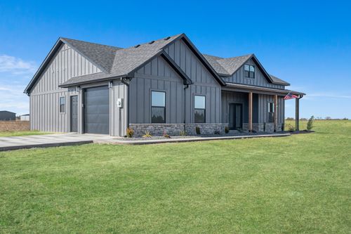 213 Private Road 33083, Sumner, TX, 75486-5710 | Card Image