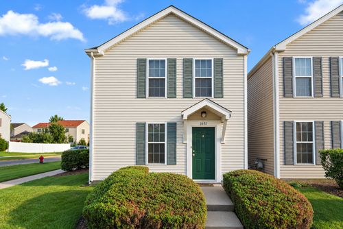 1651 Linden Park Ln, Aurora, IL, 60504-4814 | Card Image