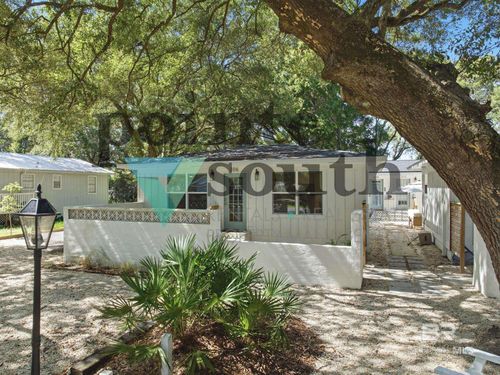 206 E 22nd Ave, Gulf Shores, AL, 36542-3144 | Card Image