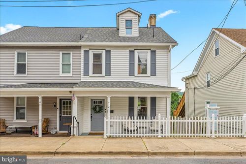 412 W Potomac St, BRUNSWICK, MD, 21716-1036 | Card Image