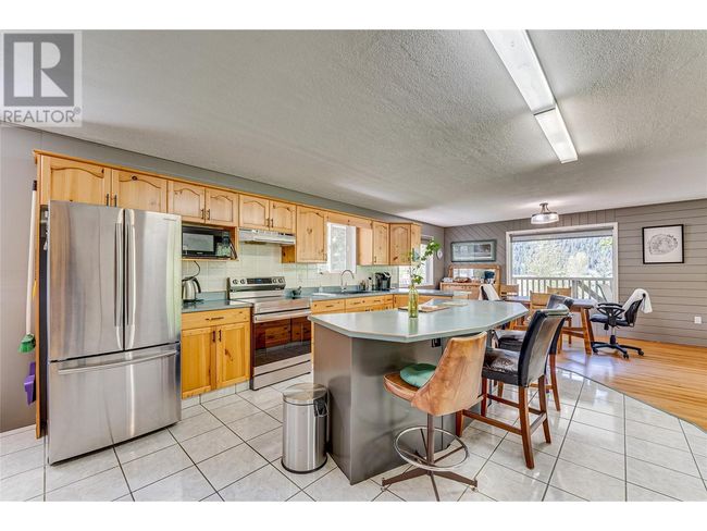 3315 Fiva Creek Rd S, House other with 2 bedrooms, 2 bathrooms and null parking in Westbridge BC | Image 32