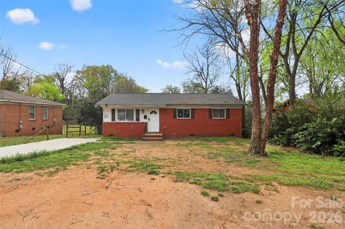 1019 Lewiston Ave, Charlotte, NC, 28208-1915 | Card Image