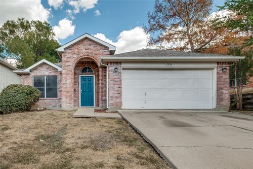 5956 Wisdom Creek Dr, Dallas, TX, 75249-2822 | Card Image